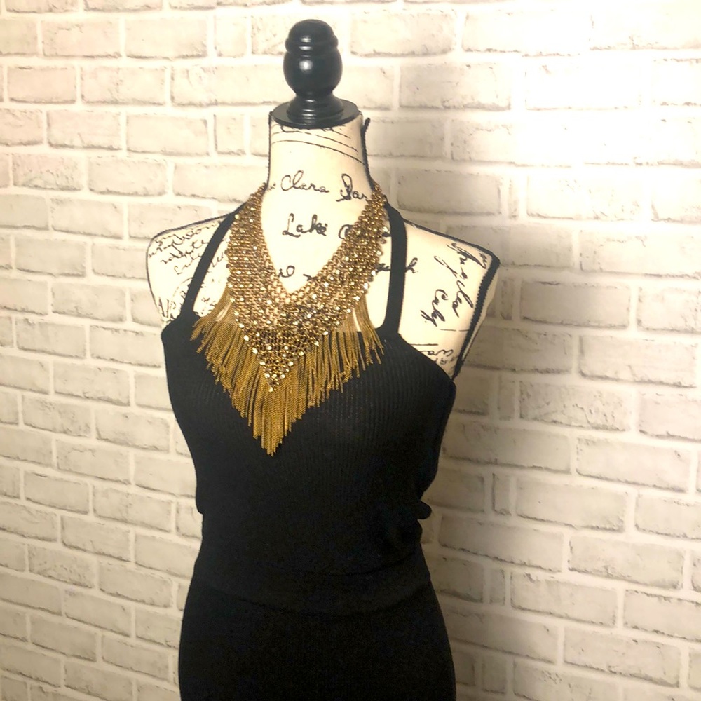 Gold fashion necklace